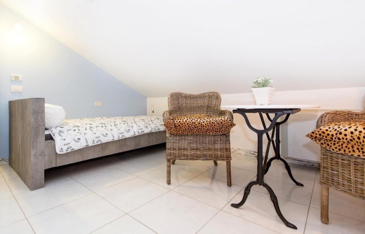 Bed & Breakfast Villa Lavanda Noci Exterior foto
